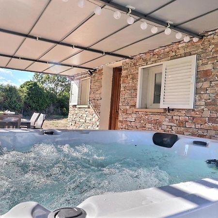Maison Du Sud Avec Jacuzzi Le Luc Buitenkant foto