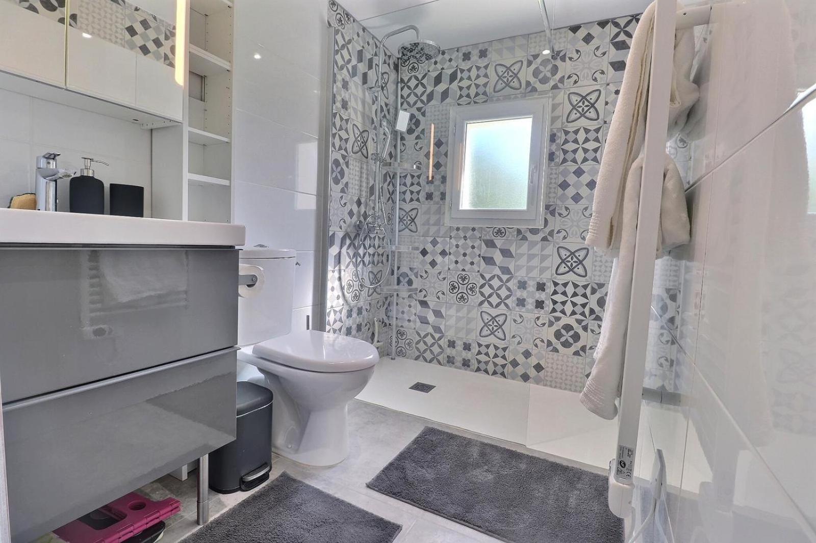 Maison Du Sud Avec Jacuzzi Le Luc Buitenkant foto